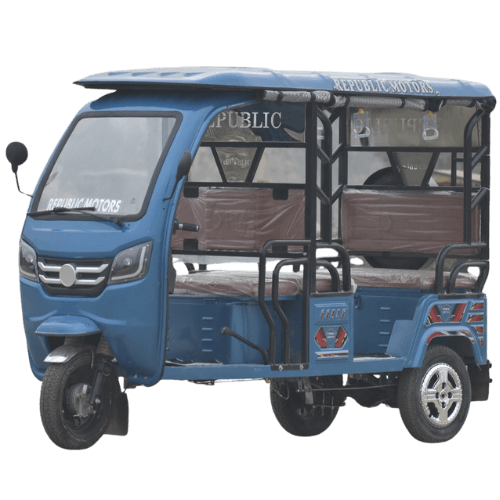 a 8 seater light blue e-rikshaw with transparent background
